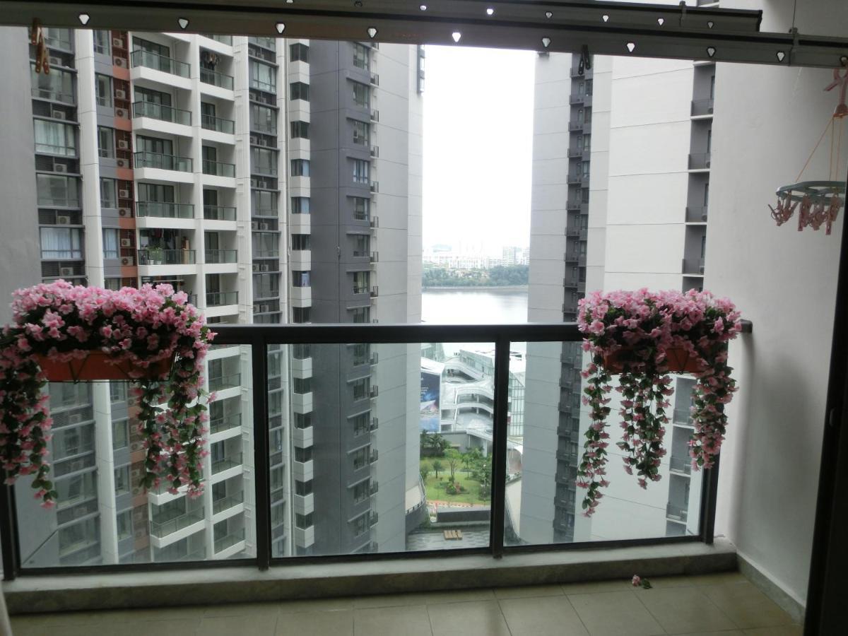 Harzaf Homestay At R&f Princess Cove Pangsapuri *