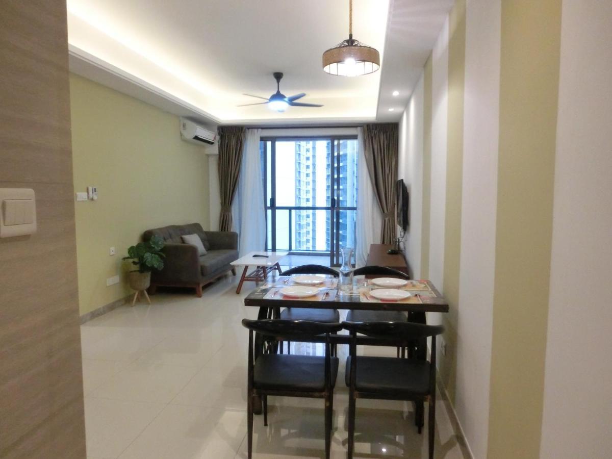 Harzaf Homestay At R&f Princess Cove Pangsapuri